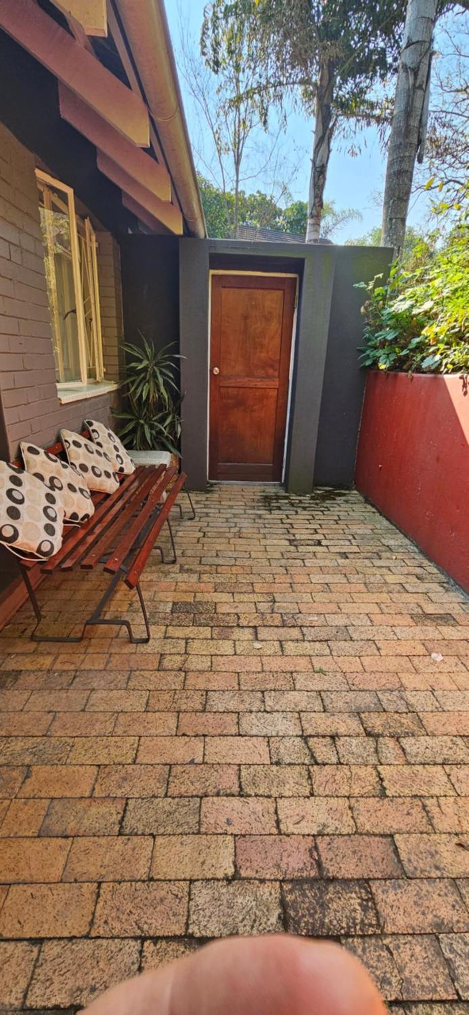 Old Vic Travellers Inn Nelspruit Mbombela Extérieur photo