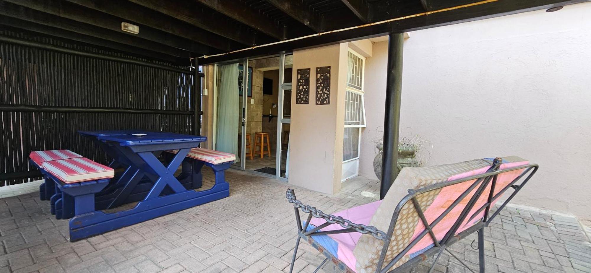 Old Vic Travellers Inn Nelspruit Mbombela Extérieur photo