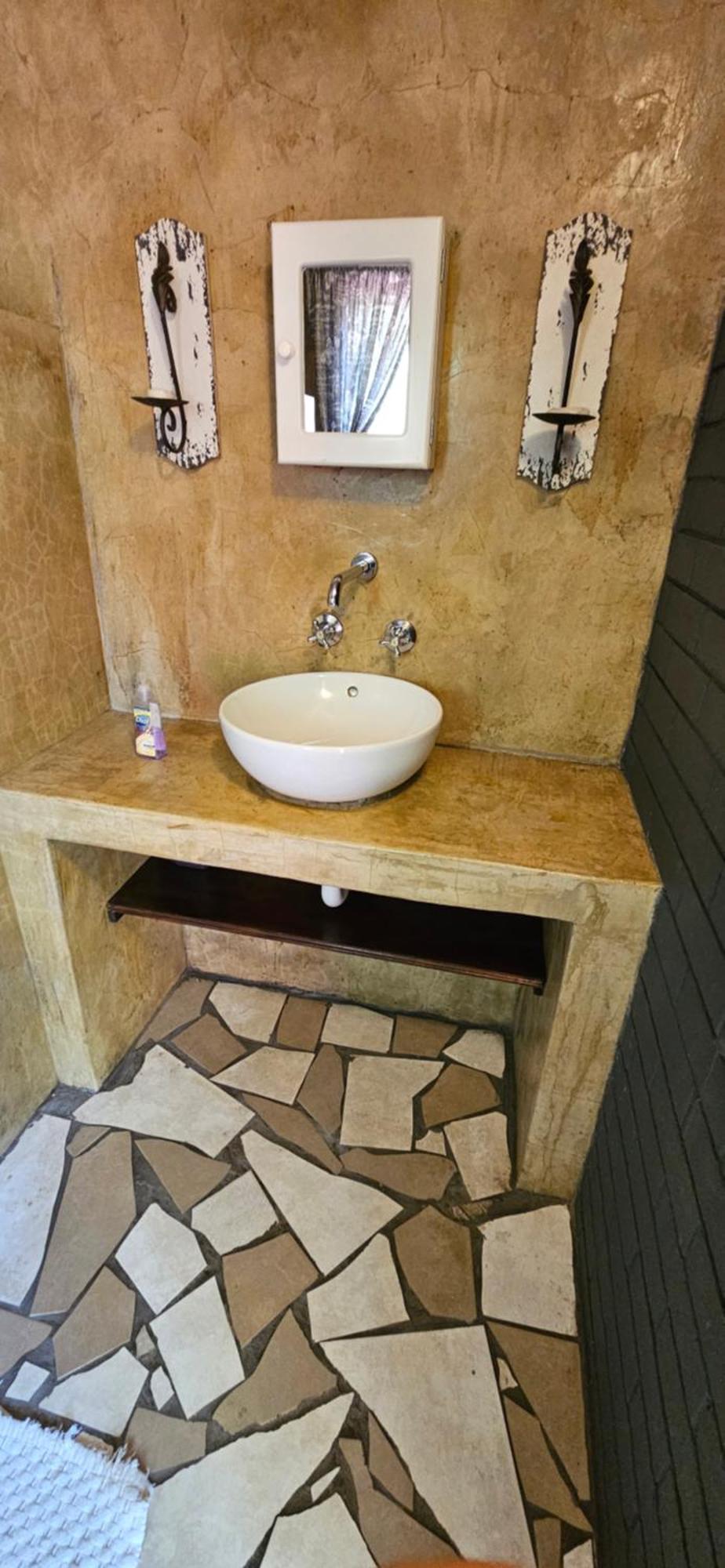 Old Vic Travellers Inn Nelspruit Mbombela Extérieur photo