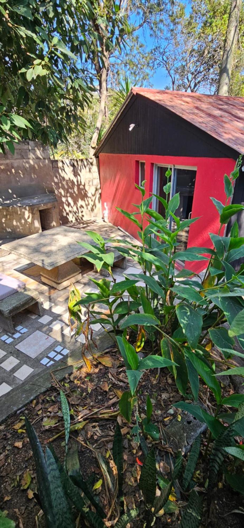 Old Vic Travellers Inn Nelspruit Mbombela Extérieur photo