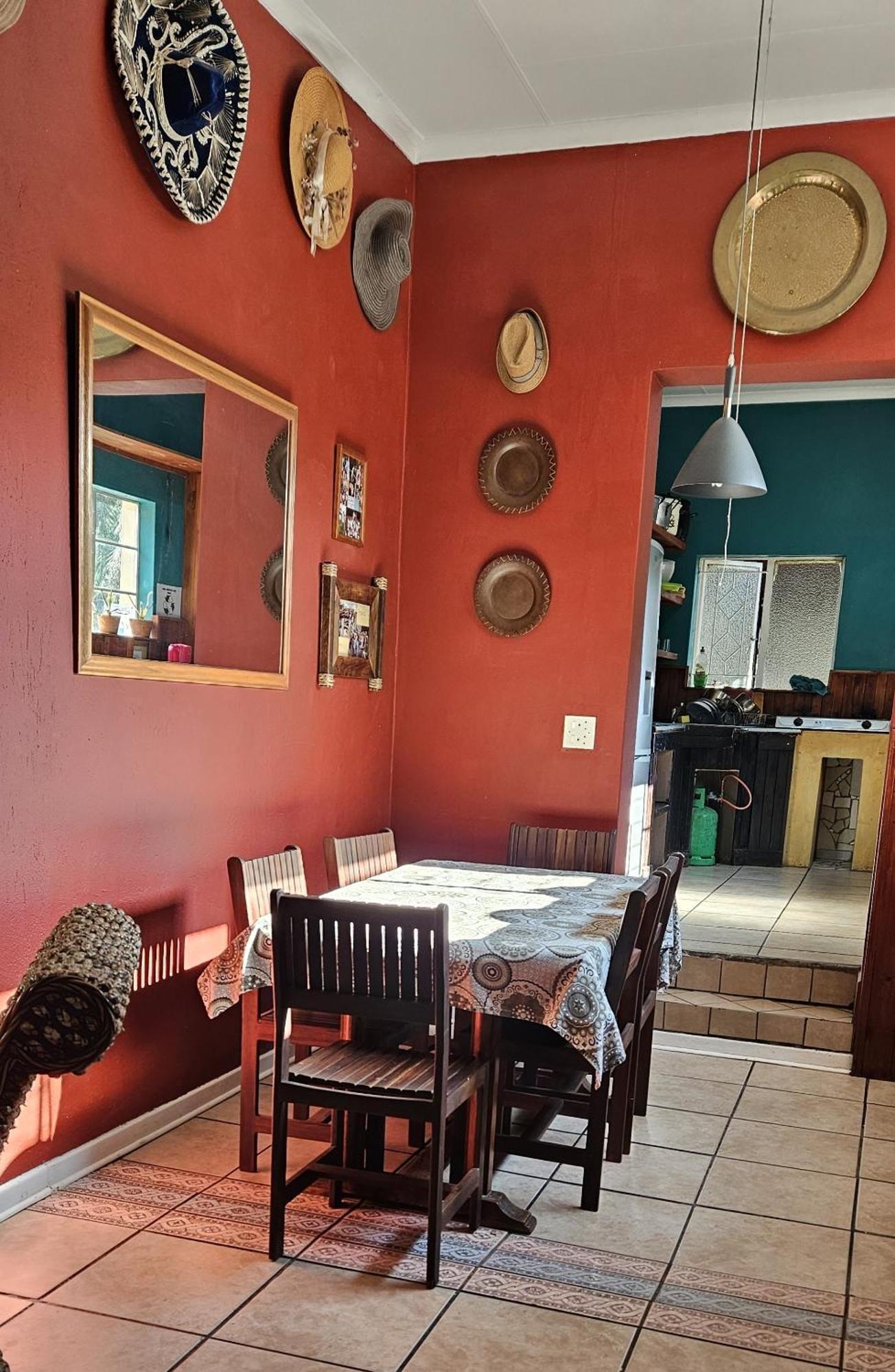 Old Vic Travellers Inn Nelspruit Mbombela Extérieur photo