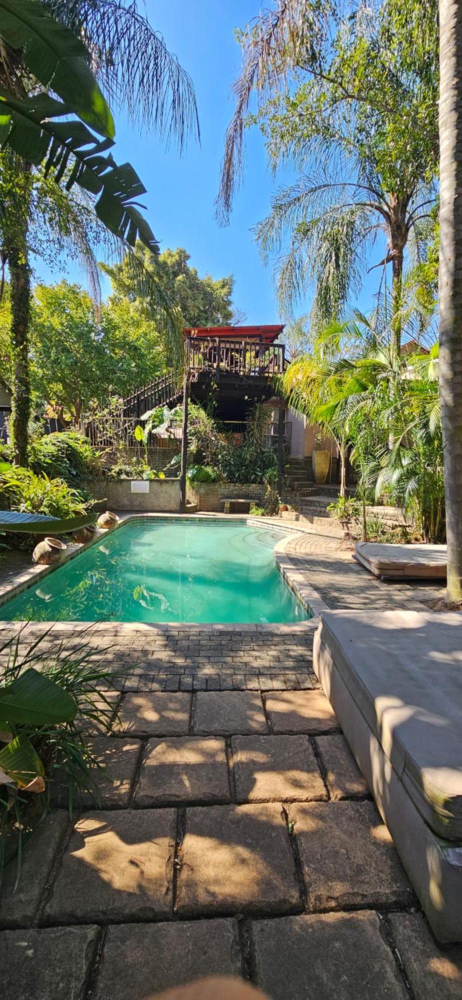 Old Vic Travellers Inn Nelspruit Mbombela Extérieur photo