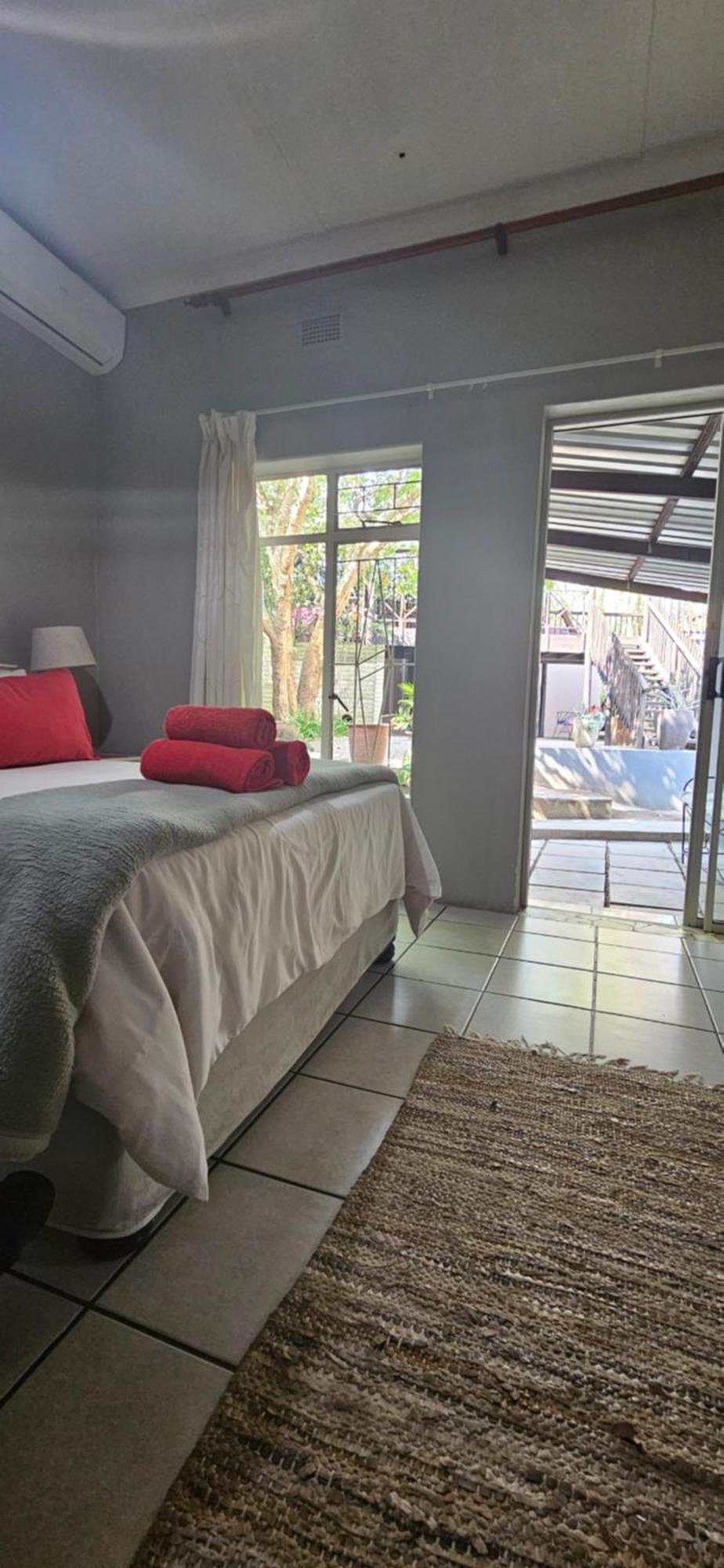Old Vic Travellers Inn Nelspruit Mbombela Extérieur photo